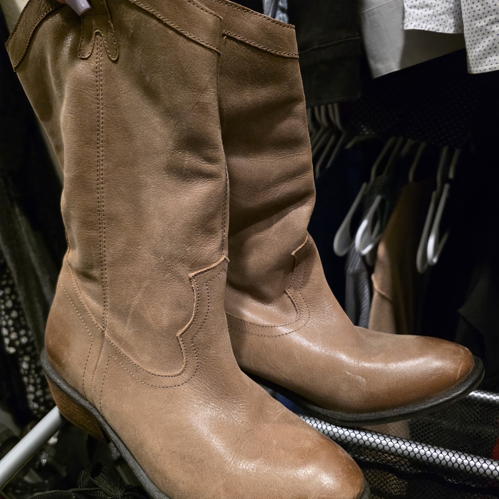 Jessica Simpson "Rosanna" Mid Caf Tan Heeled Boots